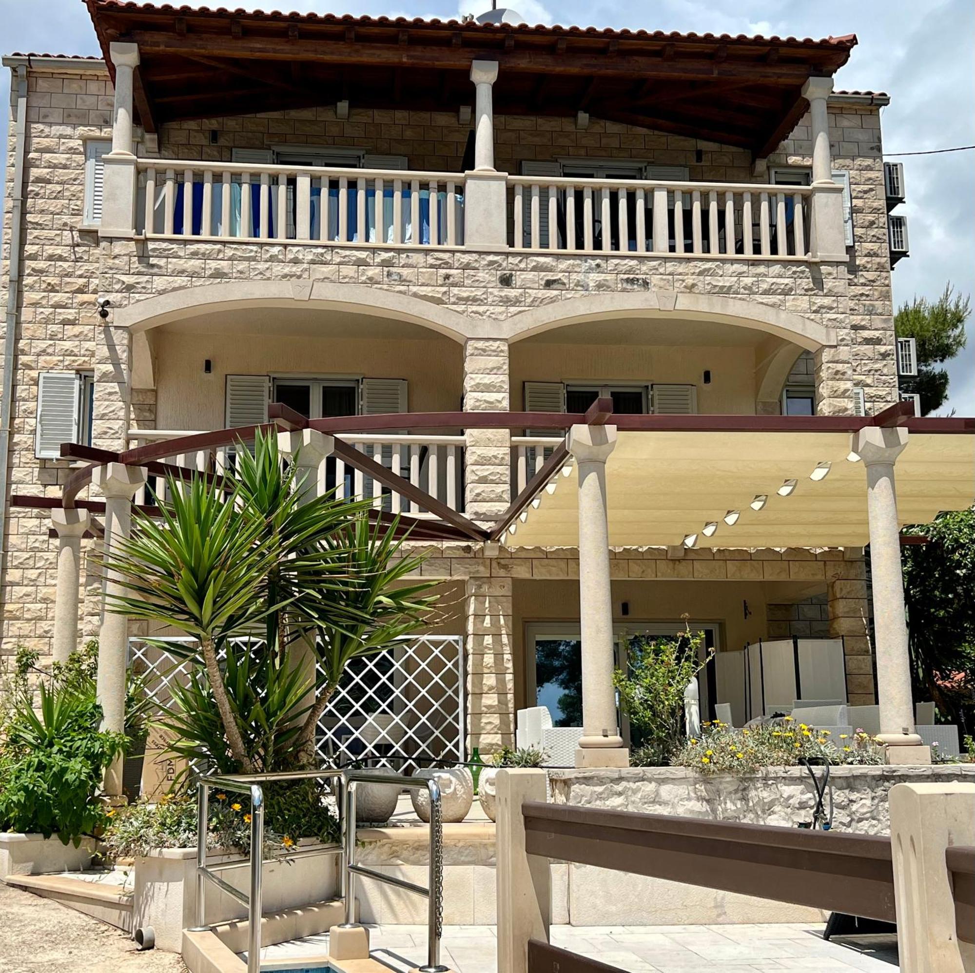 Vila Vera Seafront Apartments Sumartin Exterior photo